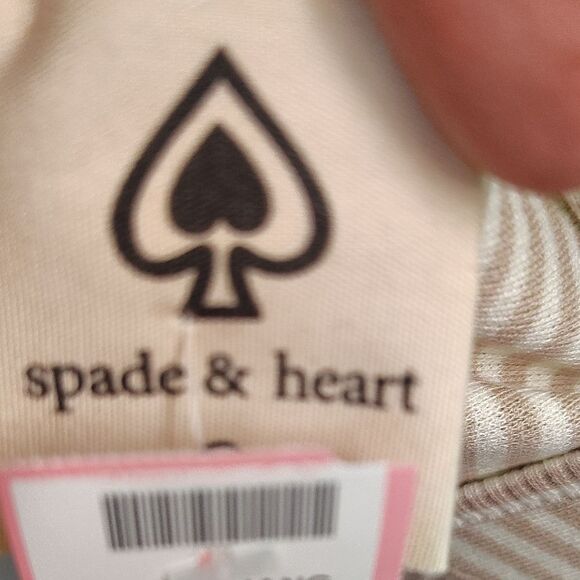 Cream Asymmetrical 3/4 Sleeve Blouse - Picture 2 of 3